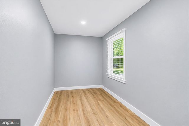 326 VINEMONT RD, Reinholds, PA 17569