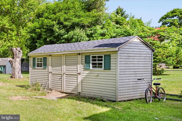 326 VINEMONT RD, Reinholds, PA 17569