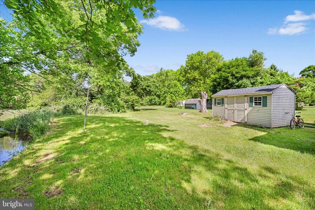 326 VINEMONT RD, Reinholds, PA 17569