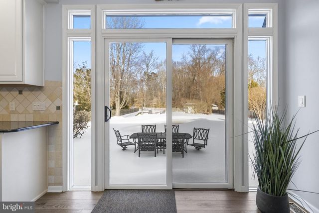 5 TARA DR, Mount Laurel, NJ 08054