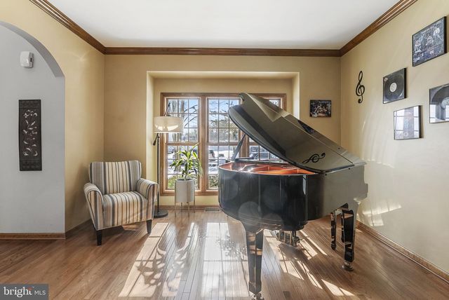 5 TARA DR, Mount Laurel, NJ 08054