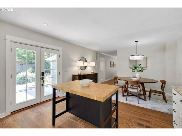 9625 Sw CYPRESS St, Beaverton, OR 97005