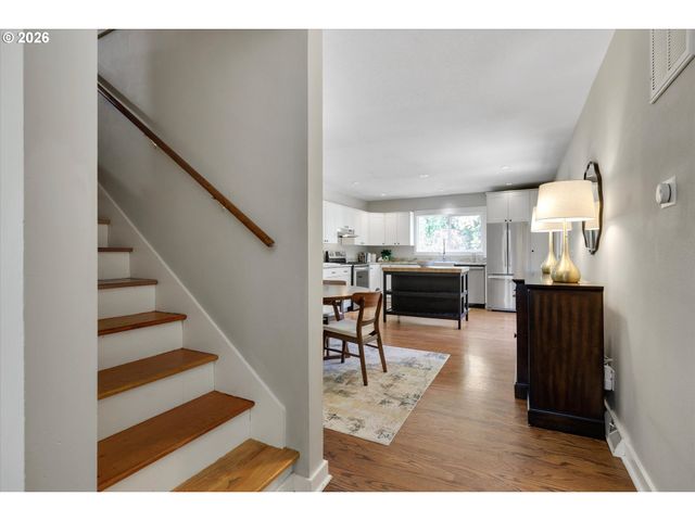 9625 Sw CYPRESS St, Beaverton, OR 97005