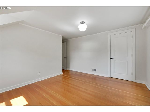 9625 Sw CYPRESS St, Beaverton, OR 97005