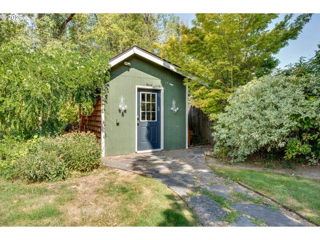 9625 Sw CYPRESS St, Beaverton, OR 97005