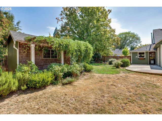 9625 Sw CYPRESS St, Beaverton, OR 97005