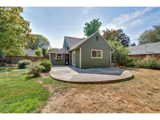 9625 Sw CYPRESS St, Beaverton, OR 97005