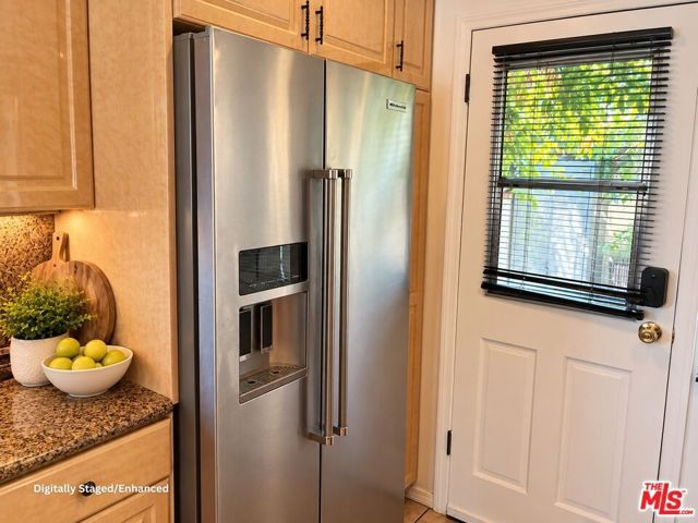 1701 N Buena Vista Street, Burbank, CA 91505
