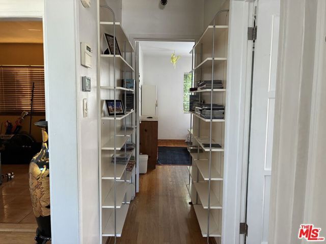 1701 N Buena Vista Street, Burbank, CA 91505