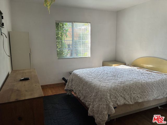 1701 N Buena Vista Street, Burbank, CA 91505