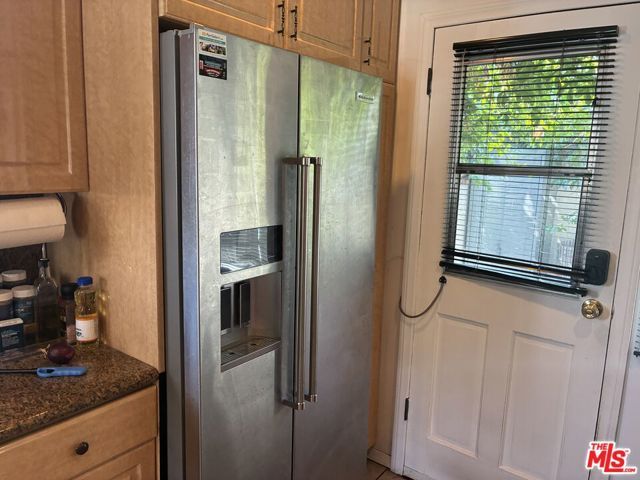 1701 N Buena Vista Street, Burbank, CA 91505
