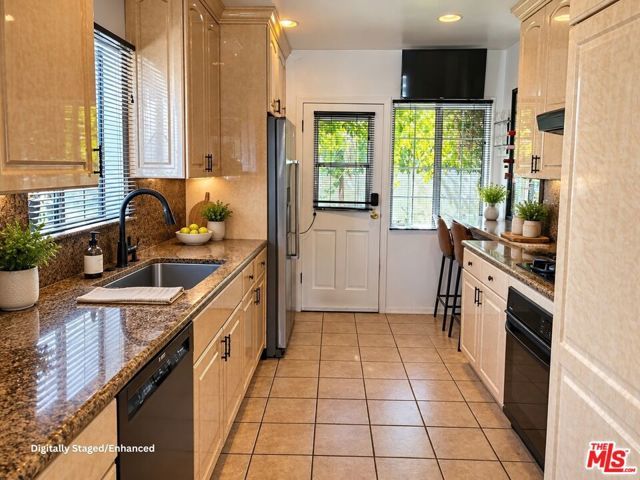 1701 N Buena Vista Street, Burbank, CA 91505