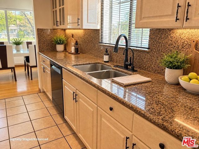 1701 N Buena Vista Street, Burbank, CA 91505