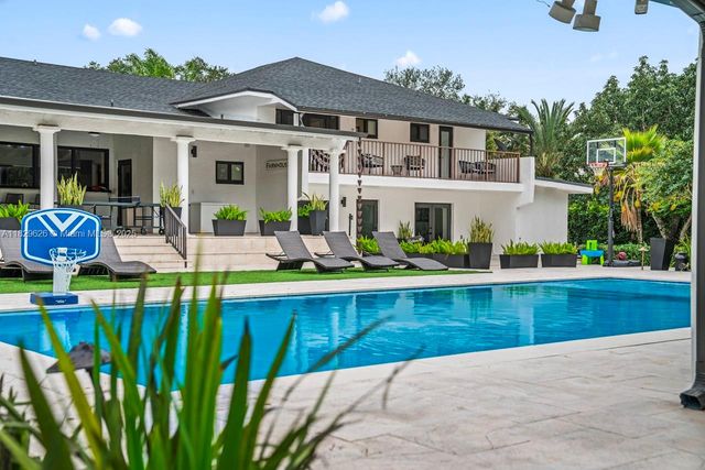 14875 SW 212th St, Miami, FL 33187