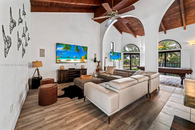 14875 SW 212th St, Miami, FL 33187