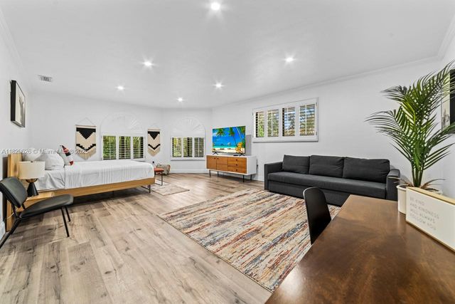 14875 SW 212th St, Miami, FL 33187