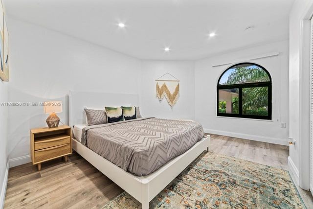 14875 SW 212th St, Miami, FL 33187