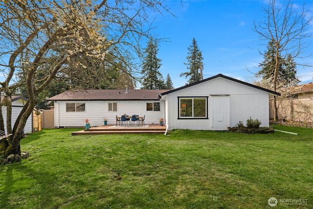 6717 193rd Street SW, Lynnwood, WA 98036