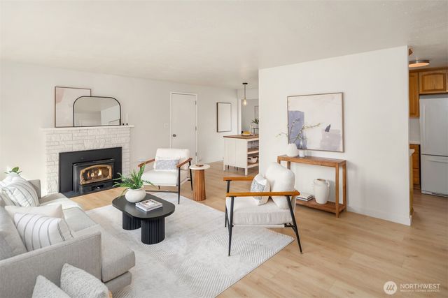 6717 193rd Street SW, Lynnwood, WA 98036