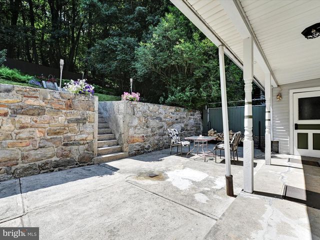 50 W SAVORY ST, Pottsville, PA 17901