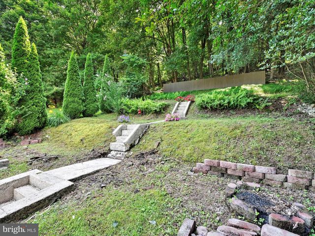 50 W SAVORY ST, Pottsville, PA 17901