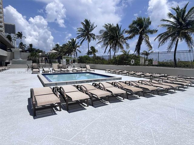 1980 S Ocean Drive MK, Hallandale Beach, FL 33009
