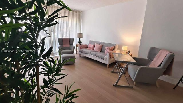 1980 S Ocean Drive MK, Hallandale Beach, FL 33009