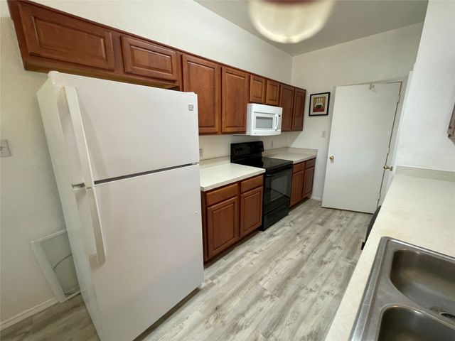 3501 Cattlebaron Drive, Fort Worth, TX 76262