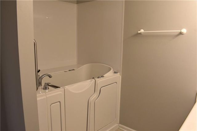 904 Meadow Walk Drive, Monroe, GA 30656
