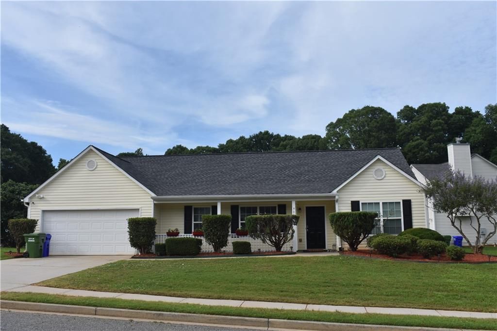 904 Meadow Walk Drive, Monroe, GA 30656