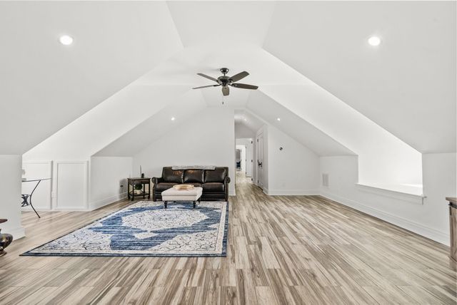 405 Iron Works Road, Paris, KY 40361