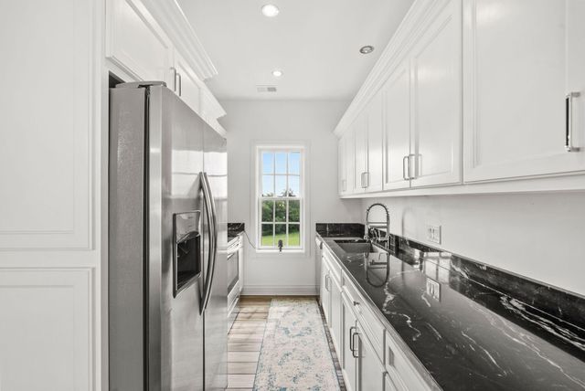 405 Iron Works Road, Paris, KY 40361