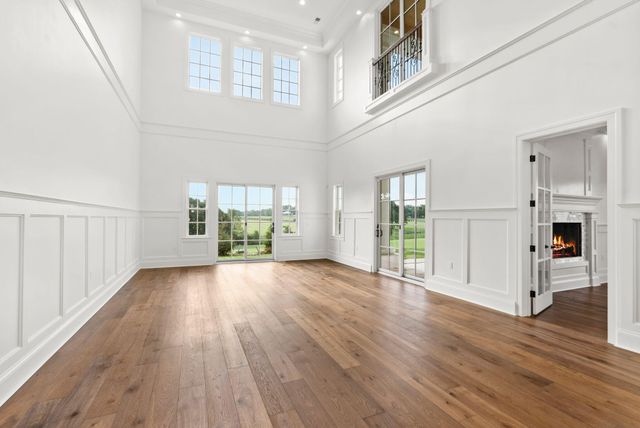 405 Iron Works Road, Paris, KY 40361