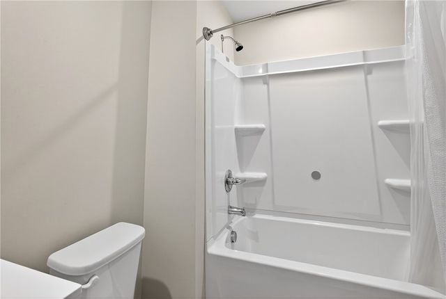 628 Batchomble Lane, Greenville, SC 29605