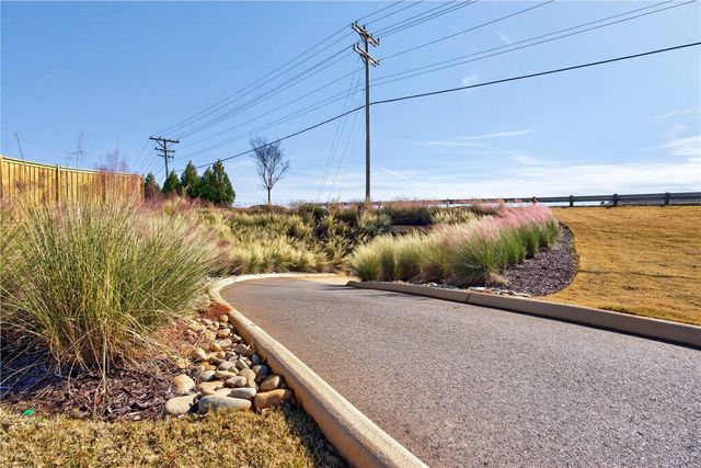 628 Batchomble Lane, Greenville, SC 29605