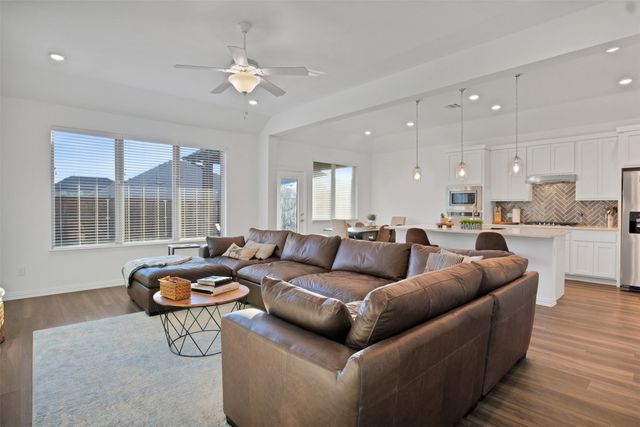 1725 Pegasus Drive, Forney, TX 75126