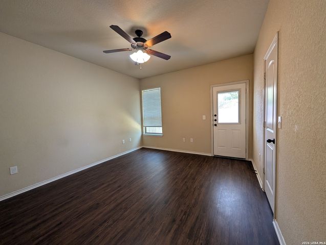 660 CREEKSIDE CIR, New Braunfels, TX 78130