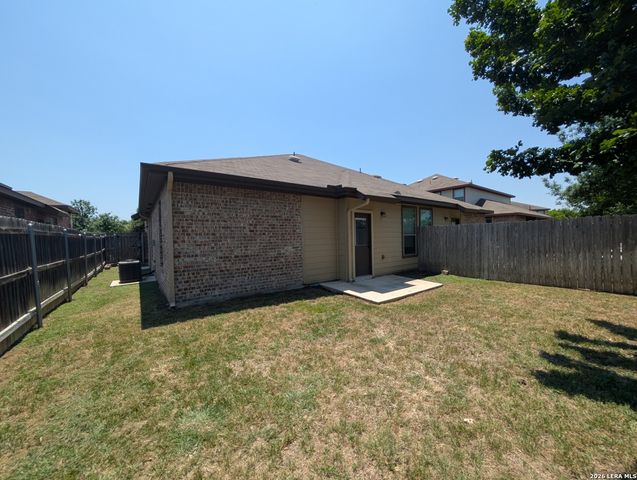 660 CREEKSIDE CIR, New Braunfels, TX 78130