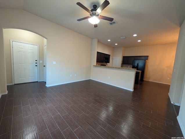 660 CREEKSIDE CIR, New Braunfels, TX 78130