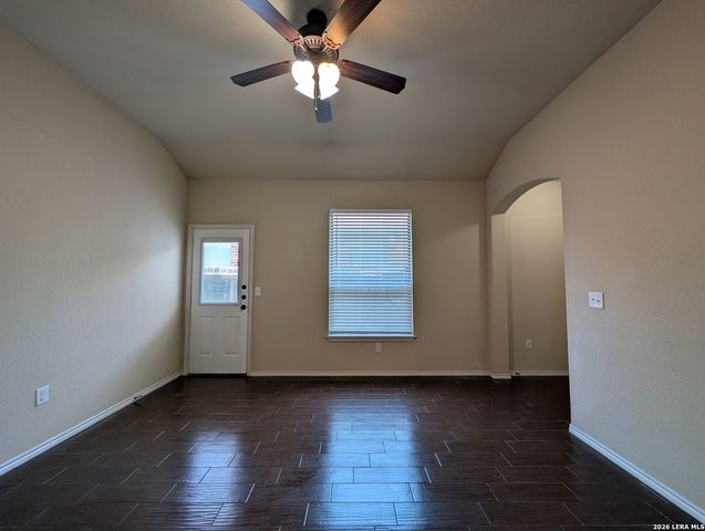 660 CREEKSIDE CIR, New Braunfels, TX 78130