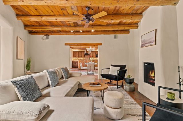 187 Tesuque Village Road, Santa Fe, NM 87506