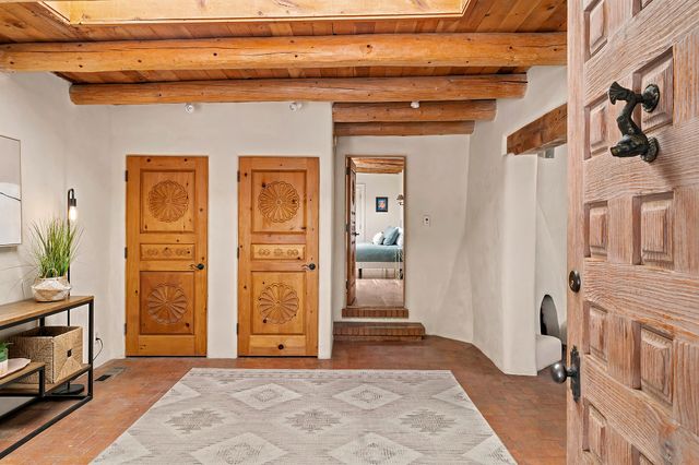 187 Tesuque Village Road, Santa Fe, NM 87506