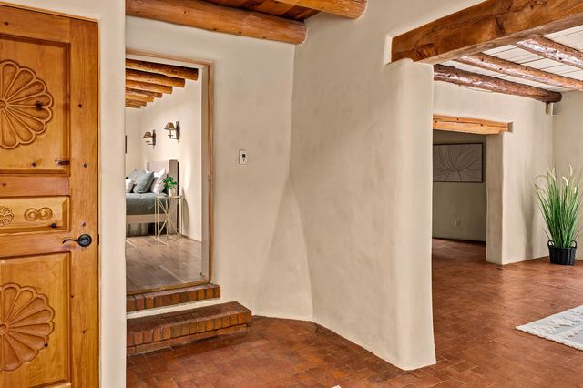 187 Tesuque Village Road, Santa Fe, NM 87506