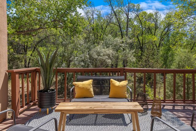 187 Tesuque Village Road, Santa Fe, NM 87506