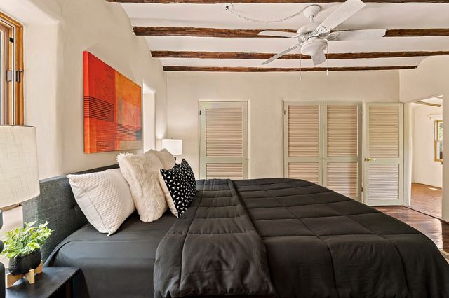 187 Tesuque Village Road, Santa Fe, NM 87506