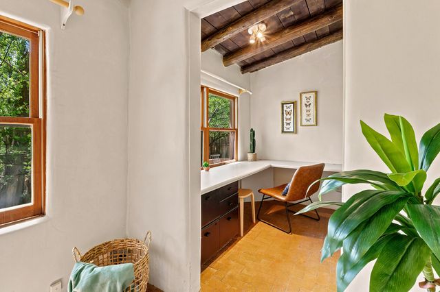 187 Tesuque Village Road, Santa Fe, NM 87506