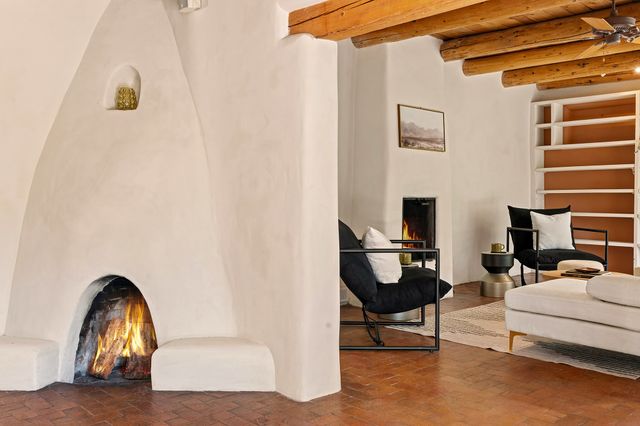 187 Tesuque Village Road, Santa Fe, NM 87506