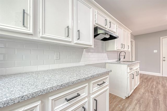 6715 Victoria Street, Houston, TX 77020