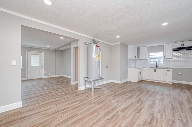 6715 Victoria Street, Houston, TX 77020