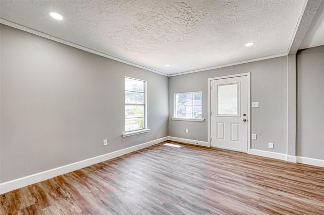 6715 Victoria Street, Houston, TX 77020